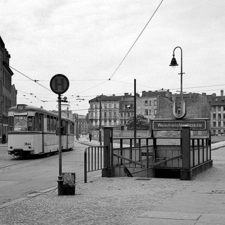Bhf. Weinmeisterstraße Historie