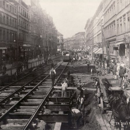 Abdeckung der Baugrube zwischen Köpenickerstr-Schmidstr